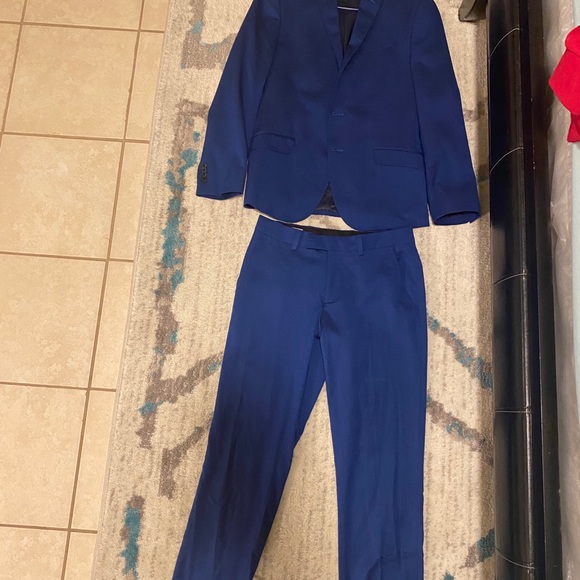 Kenneth Cole Skinny-fit ready Flex Shiny Suit